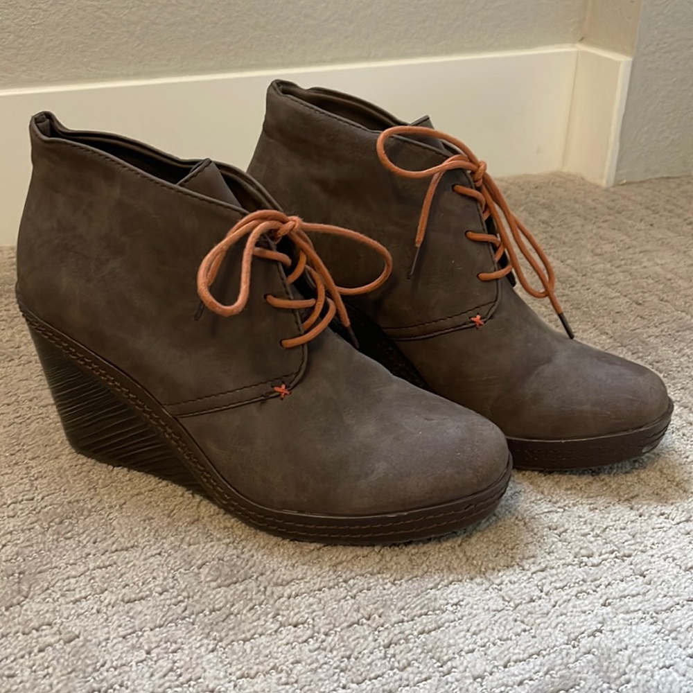 Dr. Scholl’s Leather Bethany wedges size 9.5